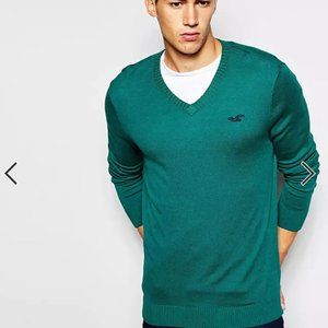 Hollister V Neck Sweater with Logo in excellent condition.